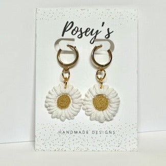 Posey's Daisy Dangle Earrings